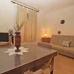 Maja 221 Appartement *