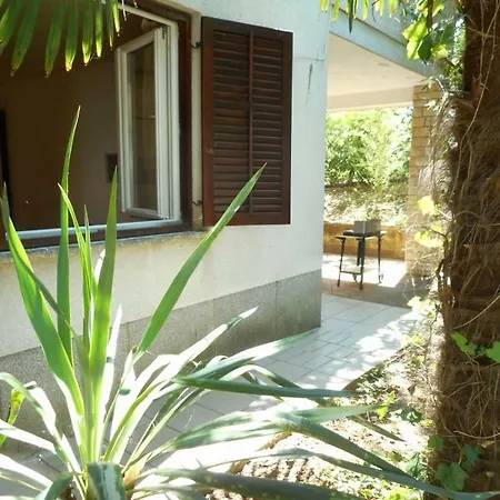 Апартаменти Maja 221 Пула