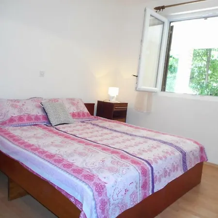Apartament Maja 221