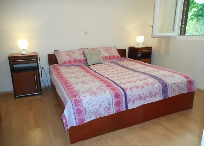 Maja 221 Apartmán Pula